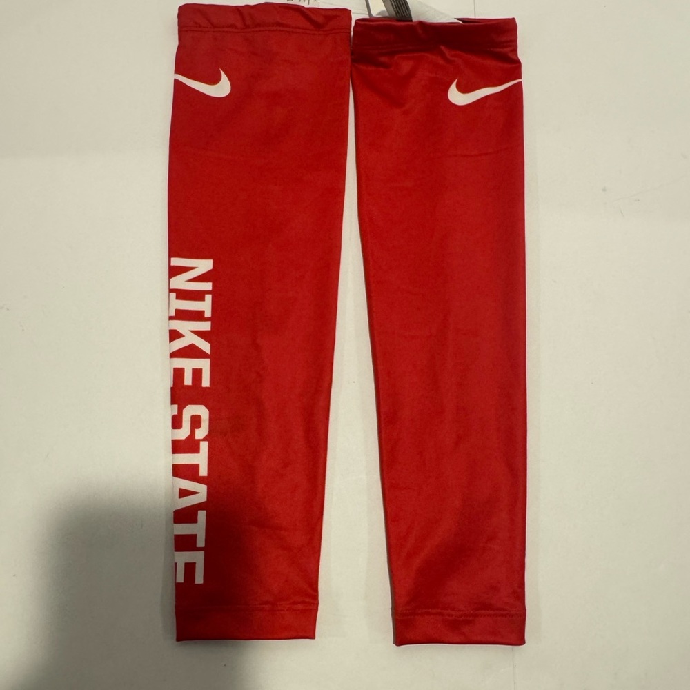 Nike Arm Sleeves Red White Size M NWT Dri Fit Compression